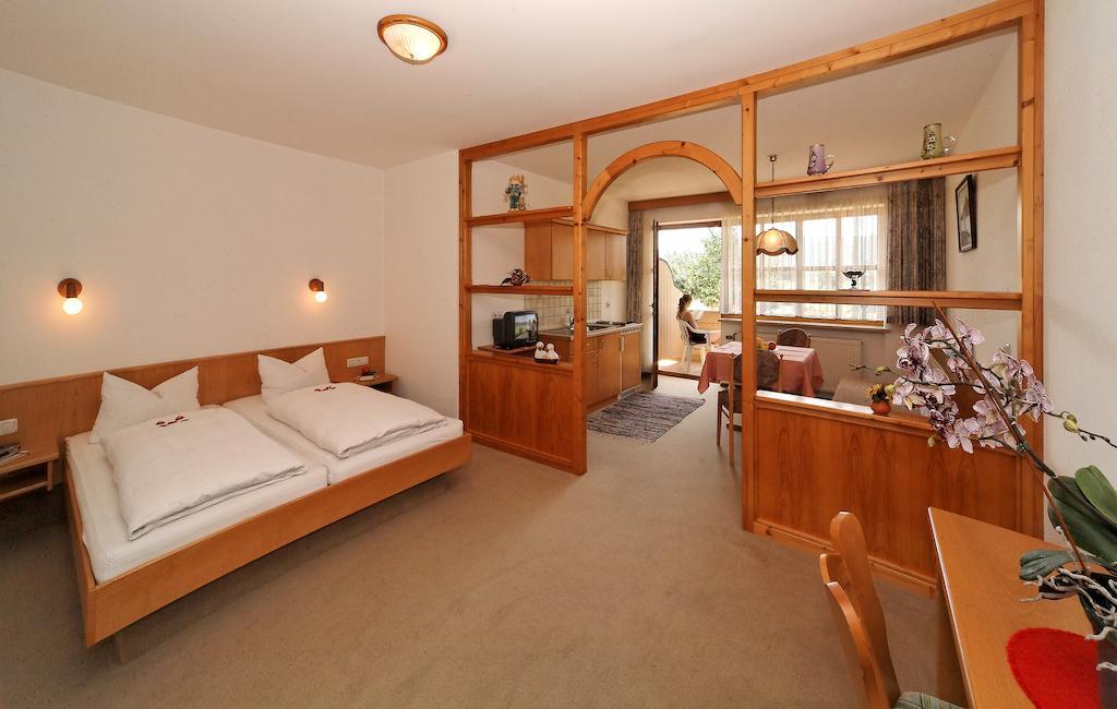 Landhaus Maria Bed&Breakfast Hotel Regen Szoba fotó